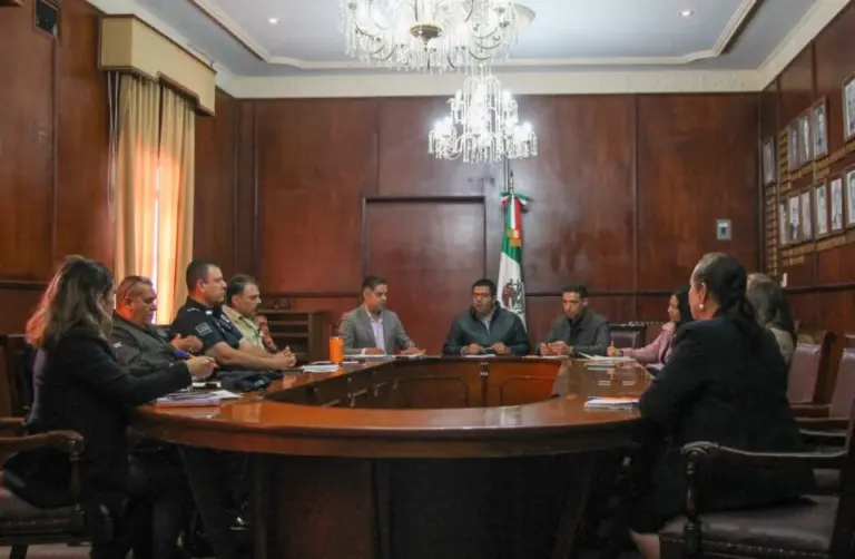 Integrantes del Consejo de Honor y Justicia y de la Comisión del Servicio Profesional de Carrera Policial toman protesta