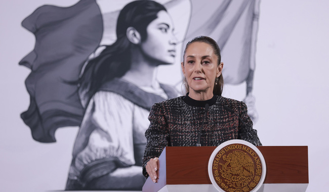 Sheinbaum anunció que pondrá en marcha la recuperación de la petroquímica de PEMEX 