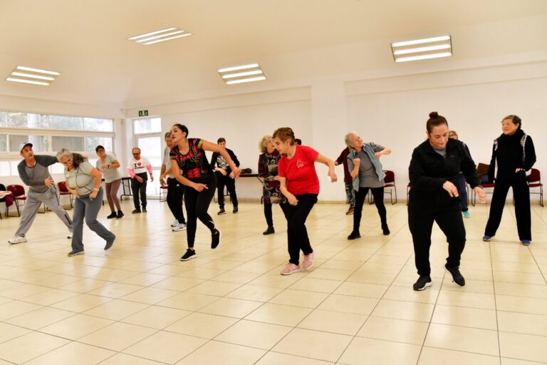 Invitan a adultos mayores de Aguascalientes a participar en talleres gratuitos del Centro Gerontológico 