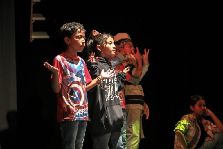Primer Encuentro Estatal de Teatro Infantil con alumnos de PROARTE