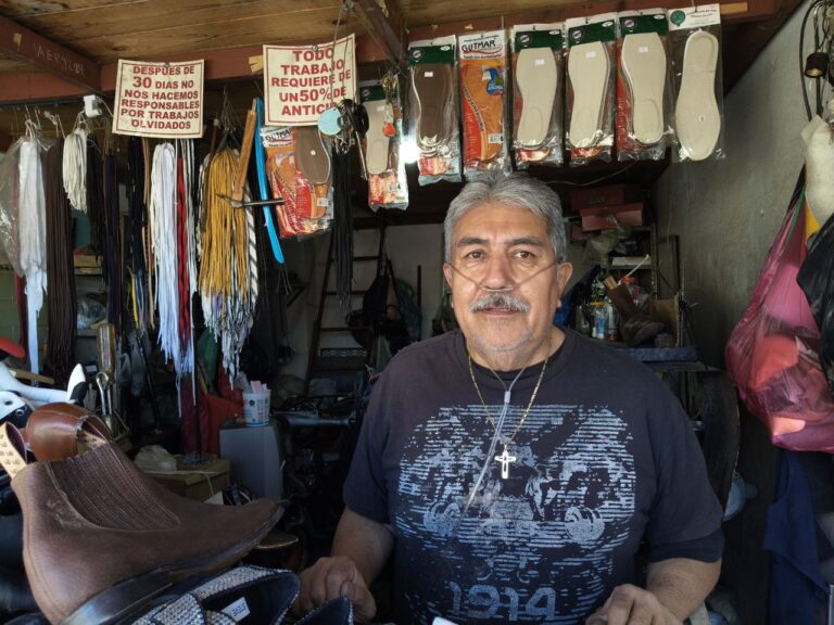 Una historia que inició por necesidad y continuó por vocación