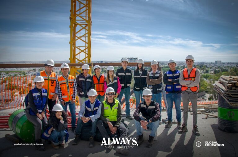 Estudiantes de Arquitectura visitan Distrito Kauré para reforzar conocimientos en administración de costos