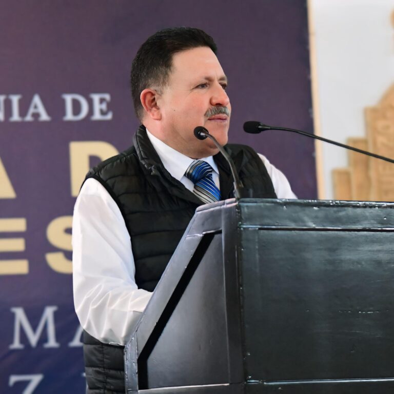 ¿Quién es Manuel González, alcalde de Asientos?