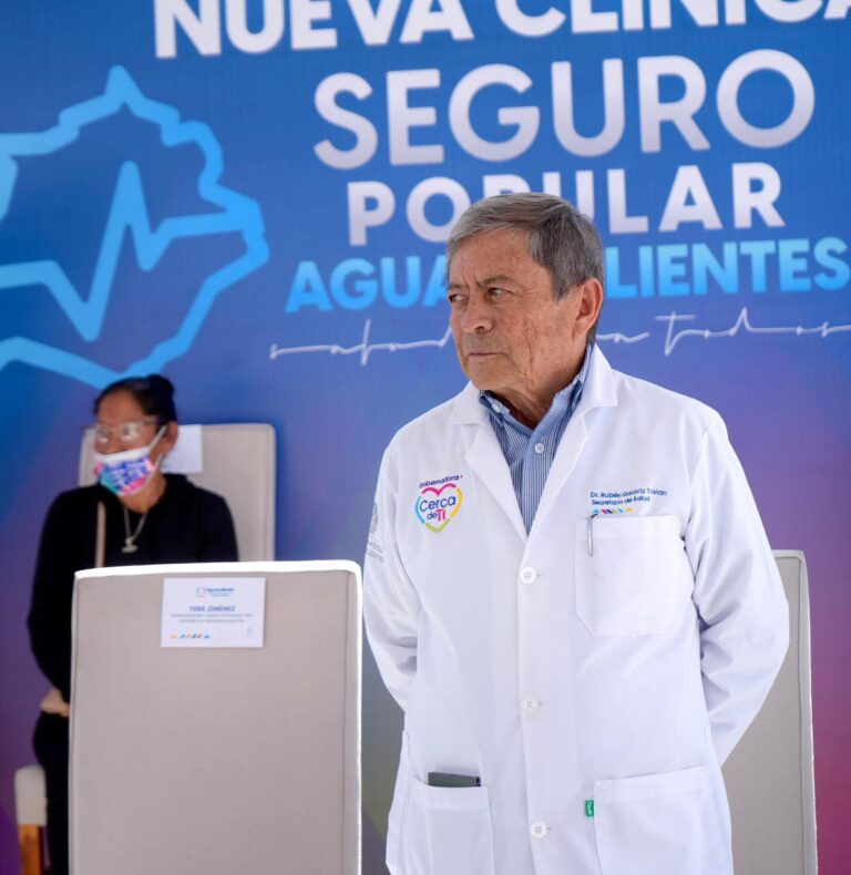 ¿Quién es Rubén Galaviz, secretario de Salud de Aguascalientes?