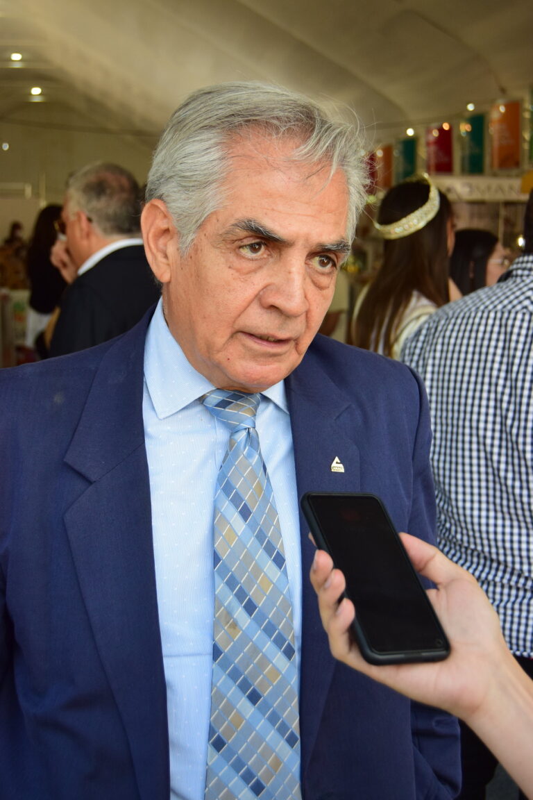 Comerciantes prevén aumento en ventas por el Día del Amor y la Amistad