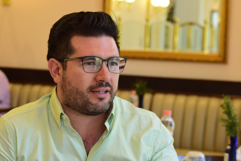 Universidad de las Artes impulsa la profesionalización y ampliación de espacios