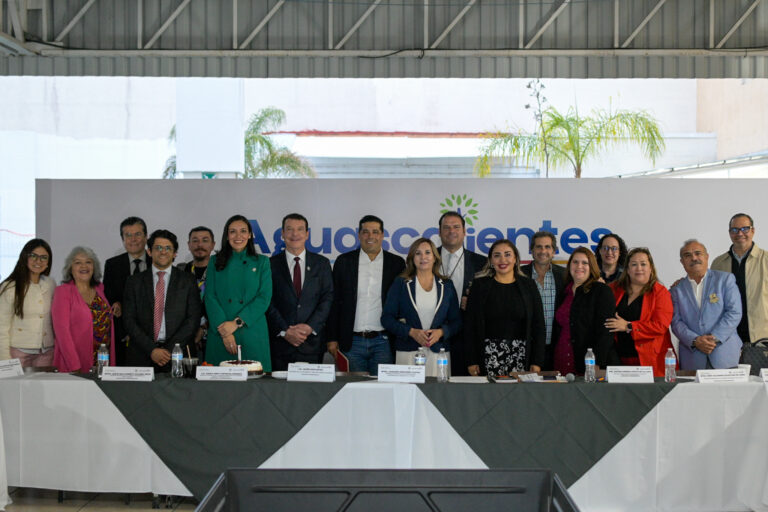 Toman protesta a nuevos integrantes del Consejo de la Ciudad