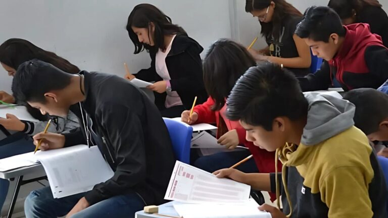 Educación por tómbola: el futuro de las y los jóvenes al azar