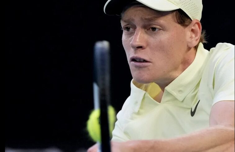 Acuerdo de Sinner con WADA para aceptar suspensión es criticado por sus colegas