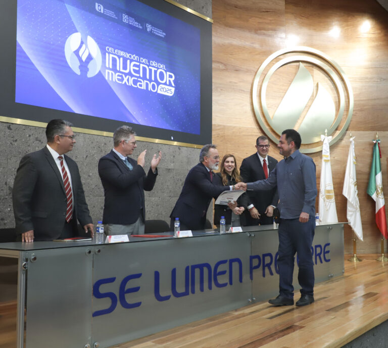 UAA se consolida como líder en investigación e innovación, acumula 15 patentes en diversos campos