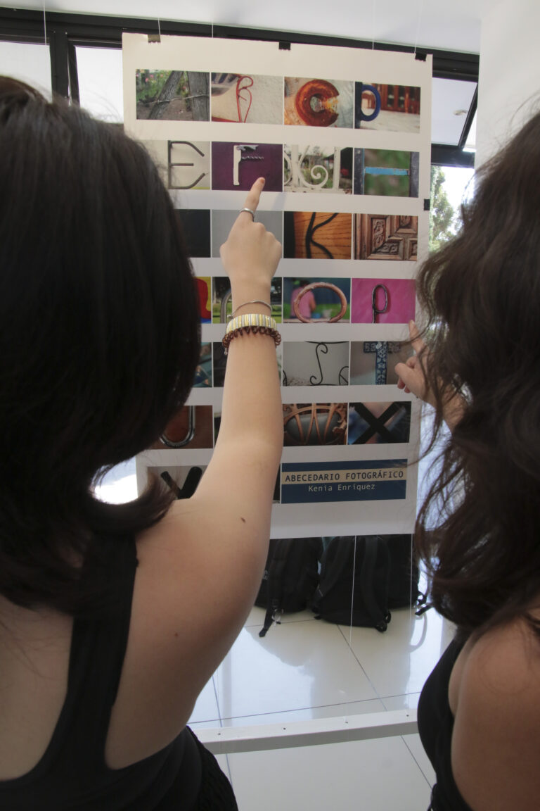 Inauguran en la UAA la expo colectiva fotográfica Miradas Móviles