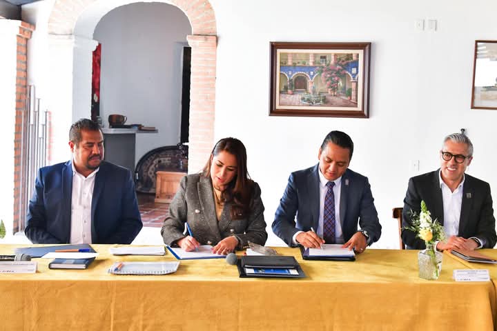 La Gobernadora de Aguascalientes Tere Jiménez firma la Alianza Estado – Municipios para fortalecer la gestión pública