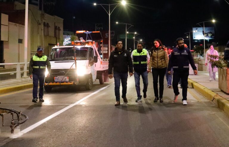 Municipio de Aguascalientes realiza operativo para rehabilitar el paso a desnivel de av. Universidad