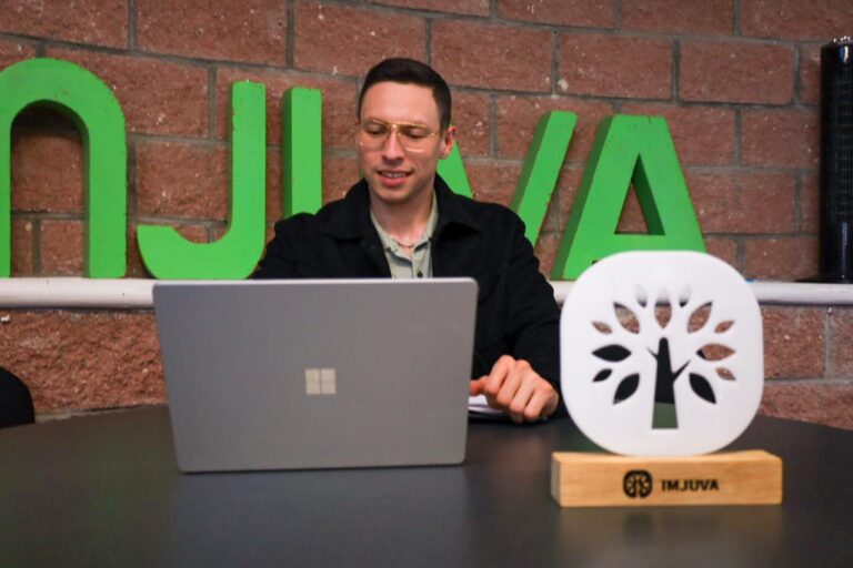 Lanzan convocatoria para crear a la mascota oficial del IMJUVA