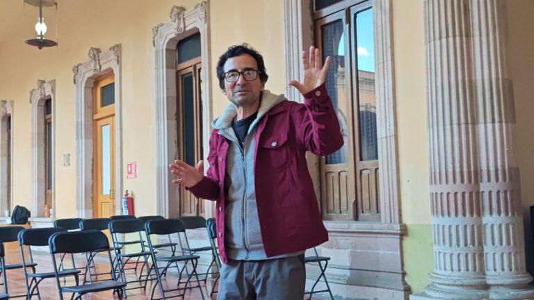 Karlo Fragoso Arratia presenta su novela Los increíbles talentosos mexicanos