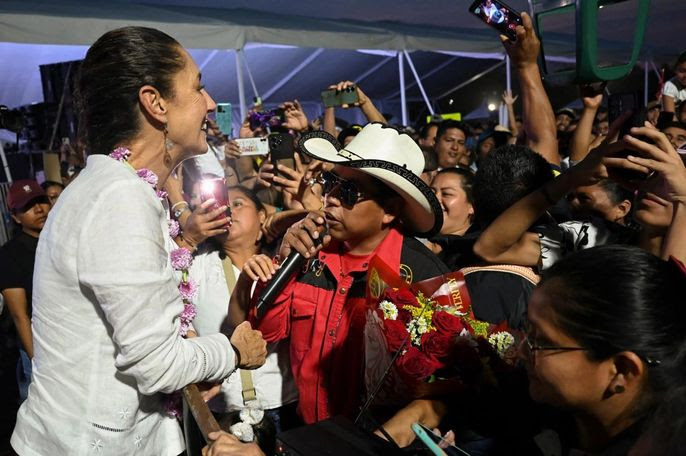 “A los mexicanos y a las mexicanas se nos ve como iguales, nunca de arriba a abajo”: Claudia Sheinbaum