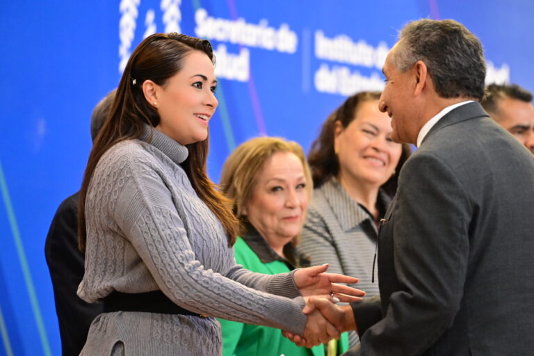 Gobernadora de Aguascalientes anuncia programa de vivienda para trabajadores de salud
