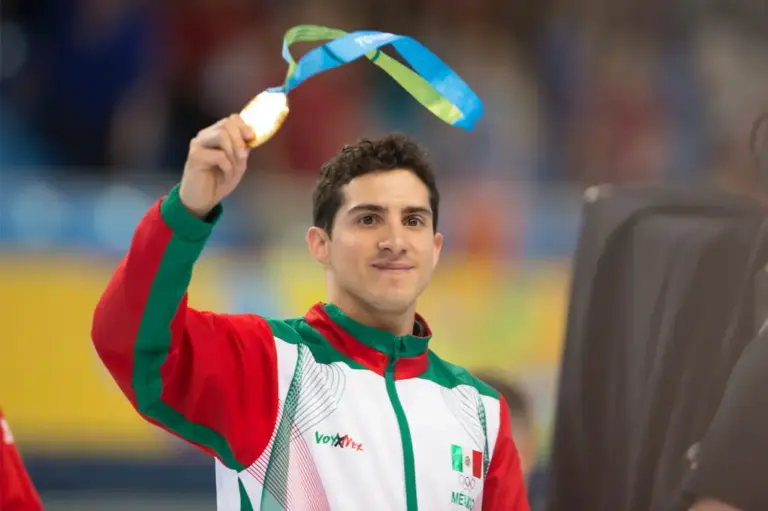 Rommel Pacheco: El clavadista que saltó a la transformación del deporte mexicano