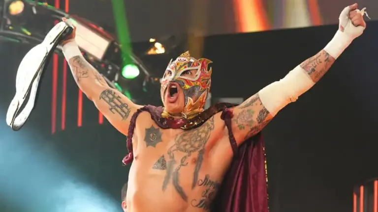 Rey Fénix: El fuego inmortal que vuela sobre el ring