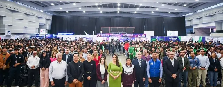 Inaugura La gobernadora de Aguascalientes Tere Jiménez la Expo Prepas 2025