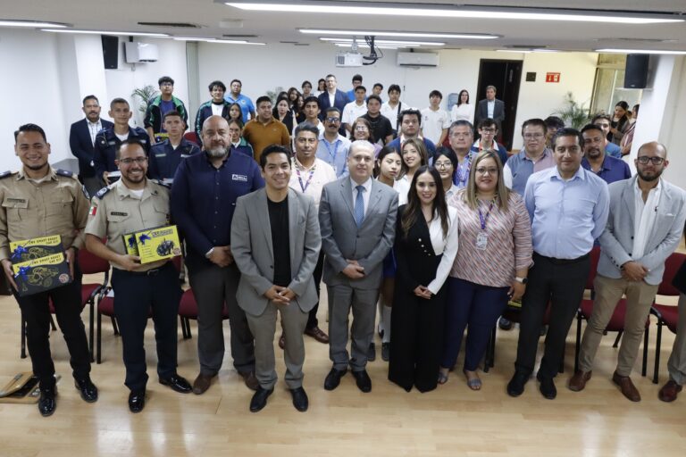 Destacan jóvenes de bachillerato en la competencia estatal de robótica 2025