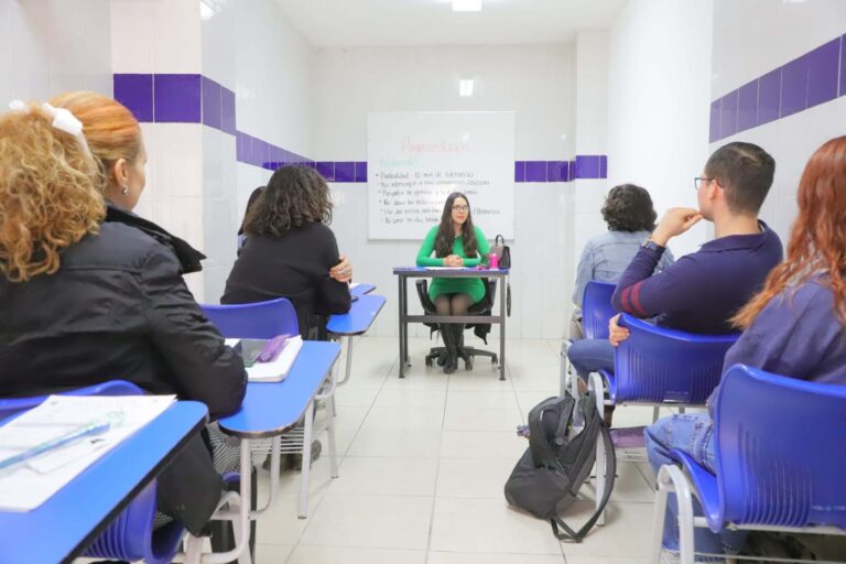 Nunca es tarde: UAA ofrece oportunidad gratuita para completar estudios en su Unidad de Educación de Adultos