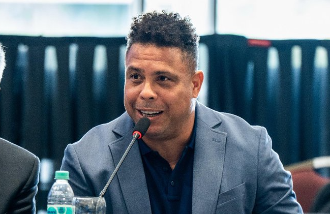 Ronaldo Nazário al frente de la lucha contra el racismo en el fútbol sudamericano