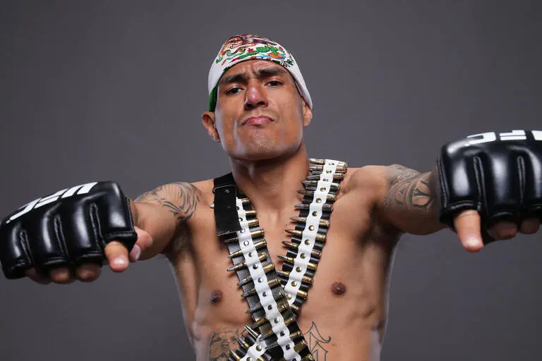 Edgar Chairez: De un ojo perdido al rugido de la UFC