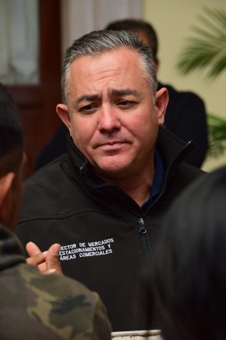 Regulación de productos chatarra en escuelas y espacios públicos