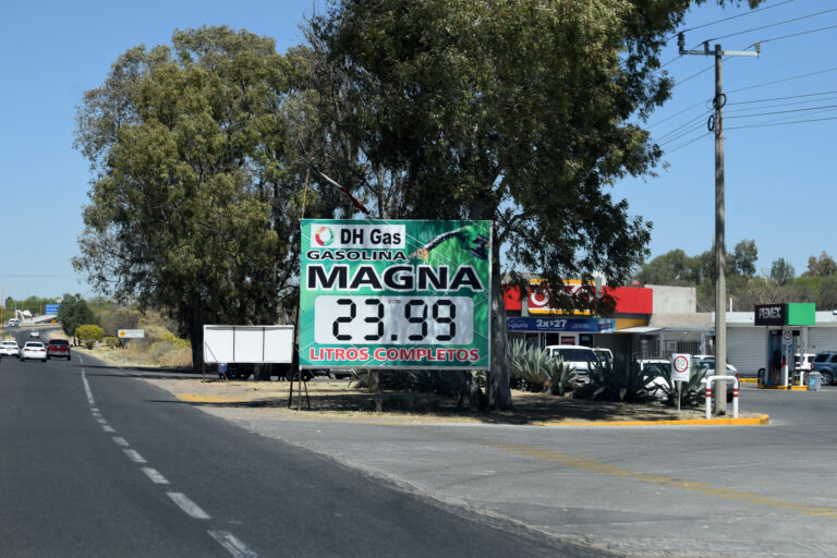 Acuerdo sobre el precio de la gasolina: un intento por contener la inflación 
