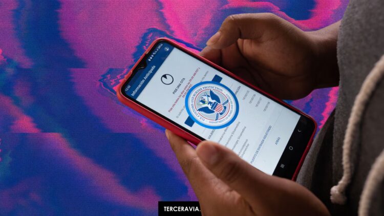 Trump pide a migrantes autodeportarse a través de una app o enfrentar la alternativa