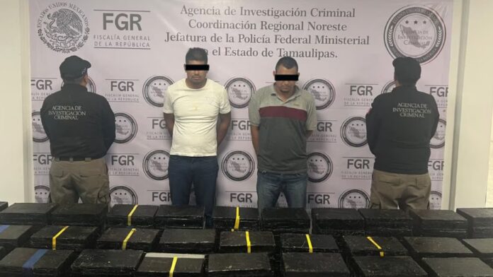 Tamaulipas, detienen a 2 hombres que transportaban más de 700 kilos de metanfetamina