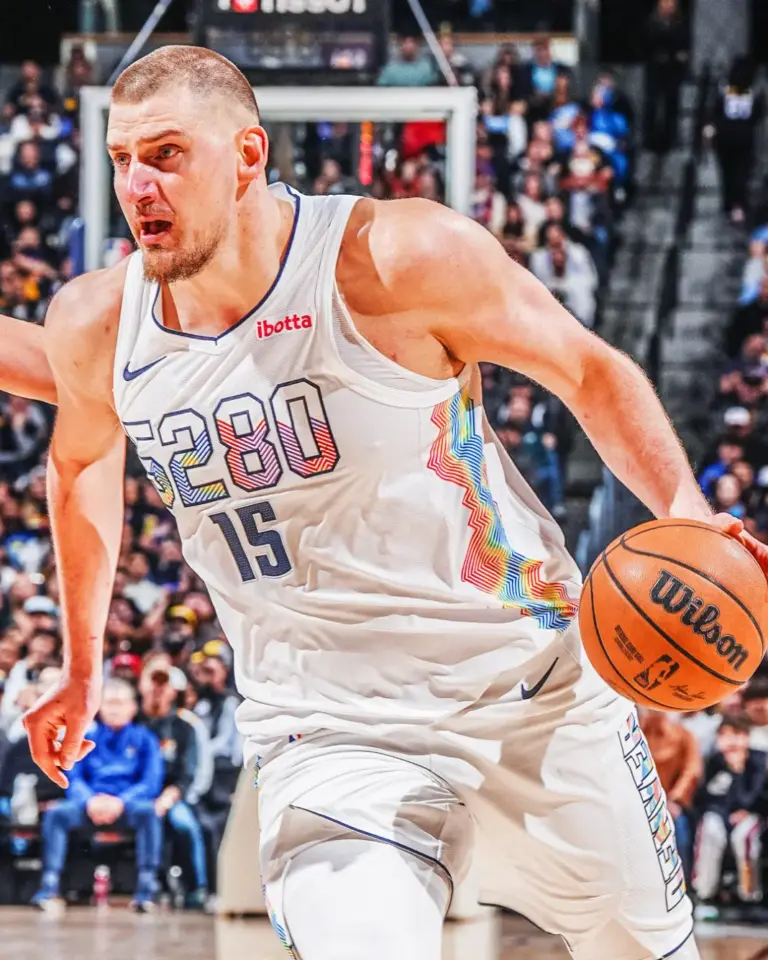 Jokic sigue haciendo historia en la NBA y se confirma como una máquina de triple dobles para los Denver Nuggets