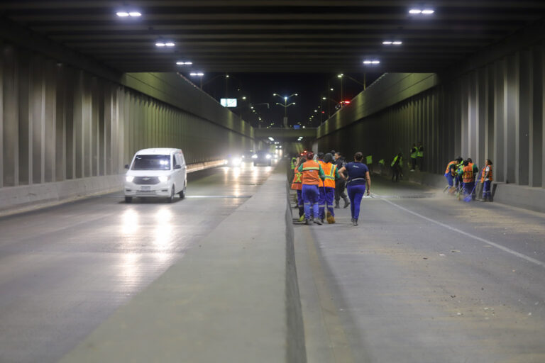 Municipio de Aguascalientes realiza operativo de limpieza en paso a desnivel inferior de boulevard a Zacatecas y Altaria