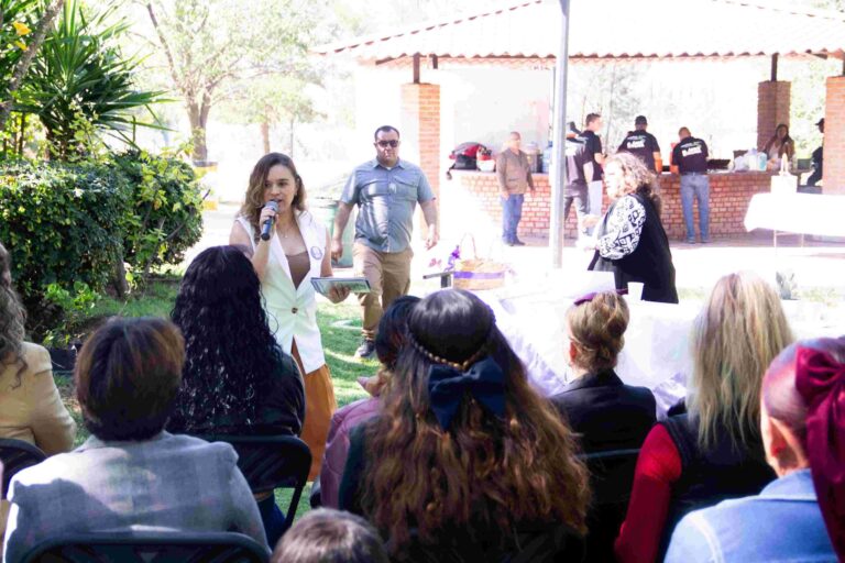 Conmemora municipio de Aguascalientes el Día Internacional de la Mujer con talleres y capacitaciones