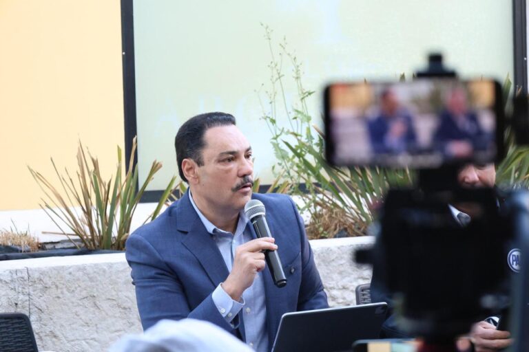 Toño Martín del Campo exige respuesta del Gobierno ante amenaza de aranceles de EE.UU.