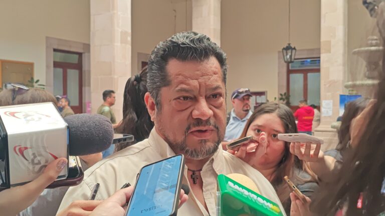 Cobro excesivo de agua en Villa Sur genera inconformidad entre vecinos