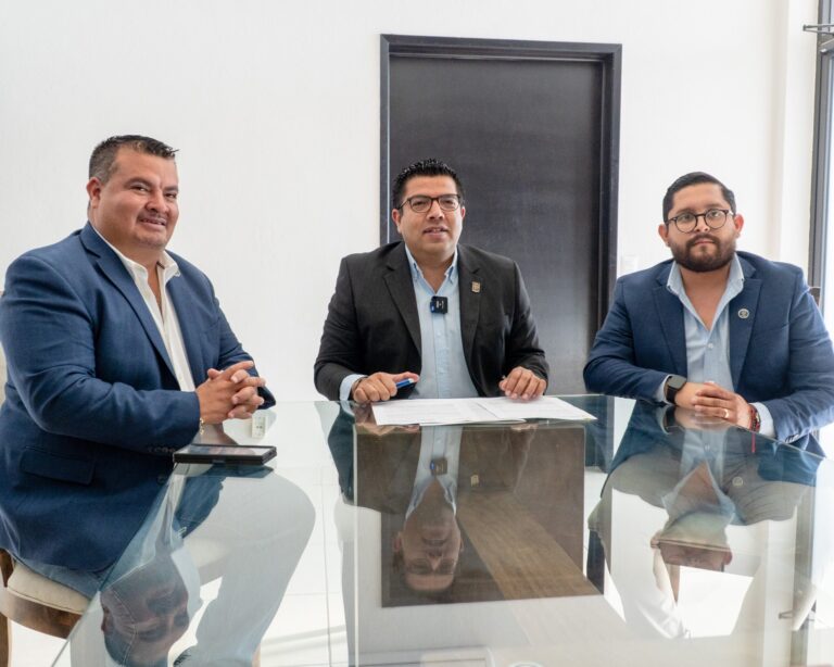 Firman convenio para otorgar descuento en el agua a estudiantes destacados de Jesús María