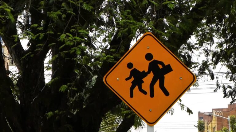 Autoridades analizan las restricciones para los bares ubicados en zonas escolares en Aguascalientes