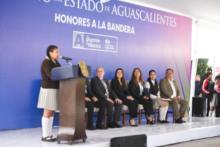 Tere Jiménez entrega nueva infraestructura educativa en secundaria de VNSA en Aguascalientes 