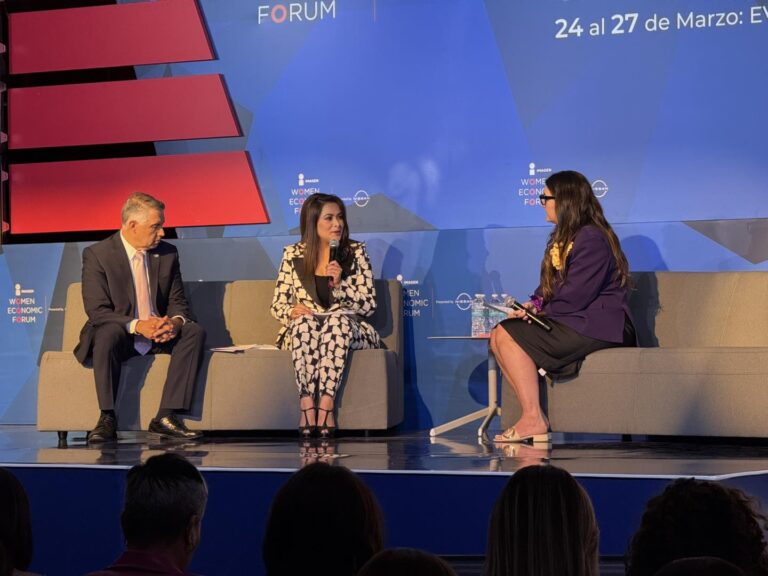 La gobernadora de Aguascalientes Teresa Jiménez participa en el Women Economic Forum 2025