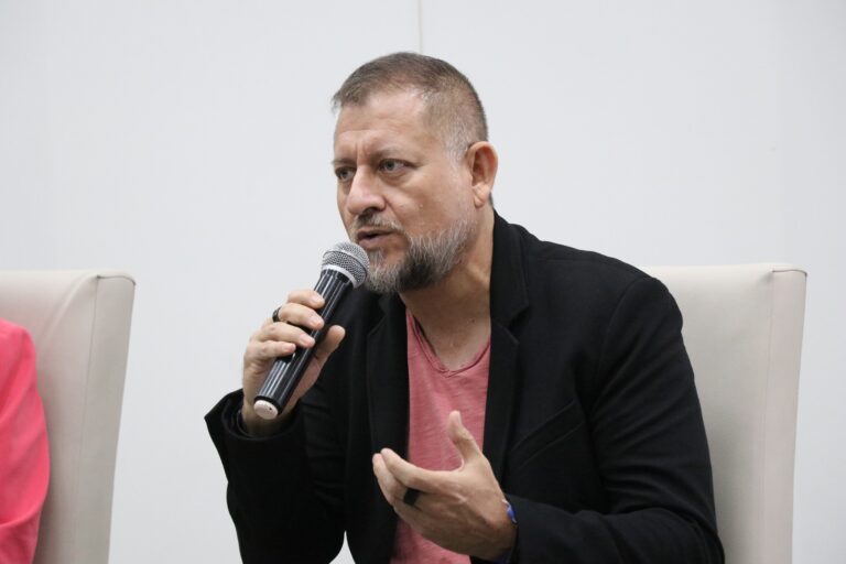 Billones de dólares en mercancía detenidos en aduanas por incertidumbre arancelaria