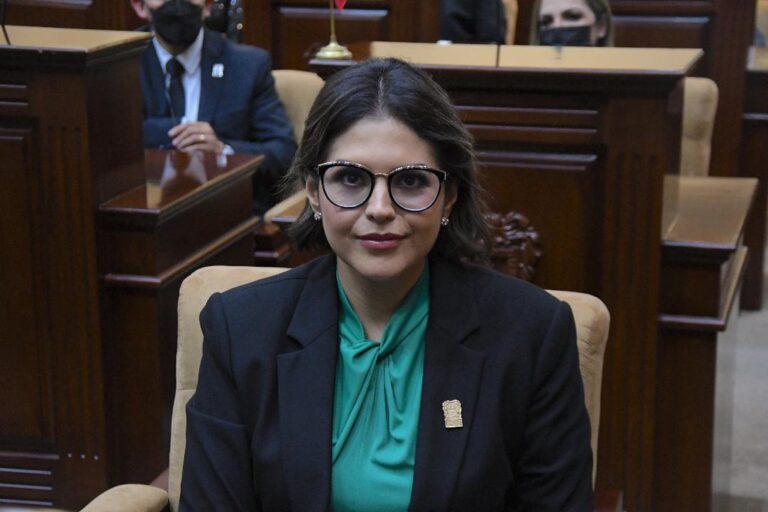 La puerta para los activistas está abierta: Genny López Valenzuela