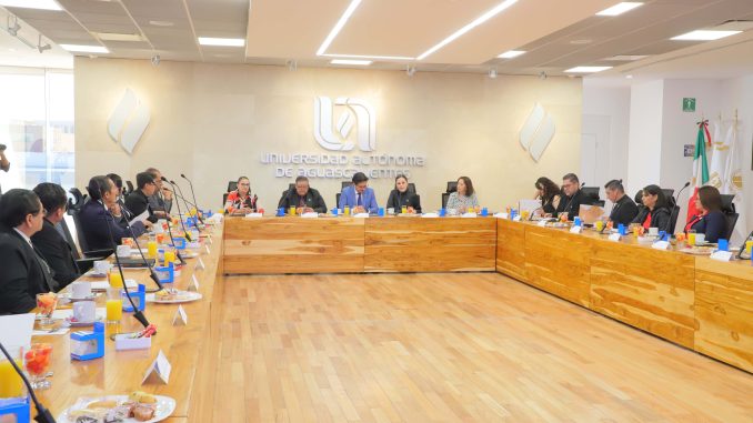 UAA y bachilleratos incorporados impulsan la actualización curricular y la cultura de paz en la formación de jóvenes