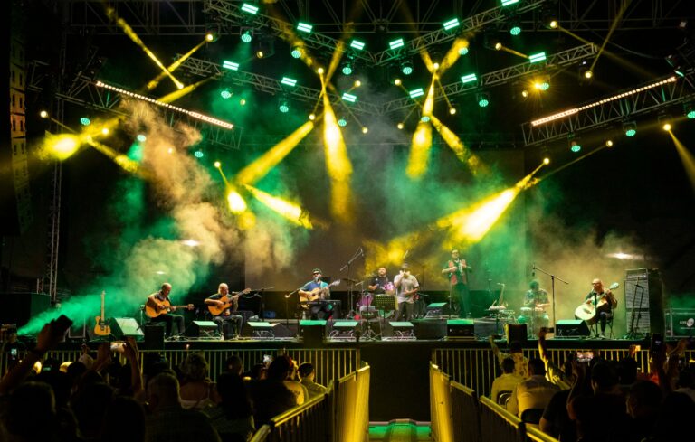 Macha y el Bloque Depresivo: boleros que acarician el alma en el Foro del Lago en Aguascalientes