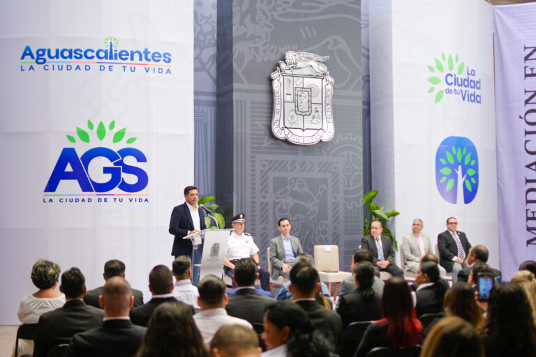 Egresa la primera generación de facilitadores en materia de justicia cívica