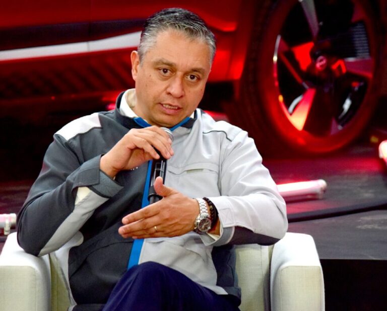 No vendemos autos, ayudamos a construir patrimonio: Rodrigo Centeno