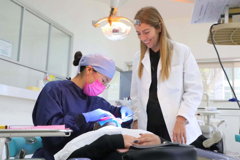 Innovación y calidad: UAA actualiza el plan de estudios de Médico estomatólogo