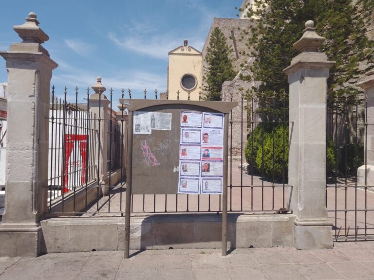 Familias buscadoras denuncian hostigamiento durante brigada en la Feria