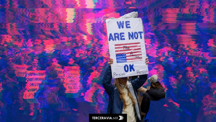 #HandsOff: Manos fuera: millones protestan contra las políticas de Trump y Musk en la mayor movilización de su mandato